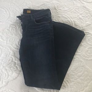woman’s jeans
